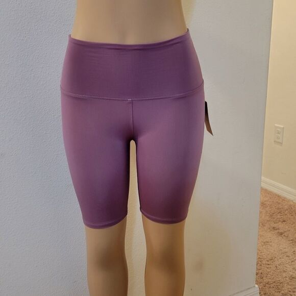 BRAND NEW DYSTY LAVENDER SHORT  LEGGING - Picture 4 of 16